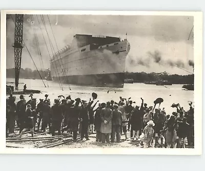 Gorgeous VINTAGE 1930 Press Photo STEAM LINER 'Empress Of Britain' Launches • $35