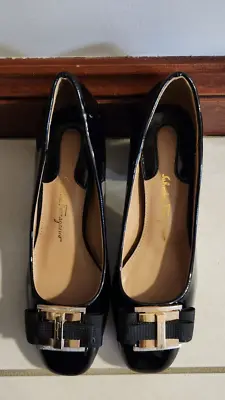 Womens Salvatore Ferragamo Black Shoes • $110