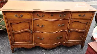 Beautiful Solid Wood Antique Serpentine Credenza - GREAT OLD PIECE - STYLISH • $399.99