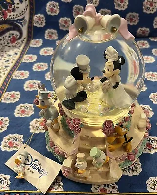 £37.82 • Buy Disney Mickey & Minnie Wedding Cake Musical Snow Globe Wedding March Works