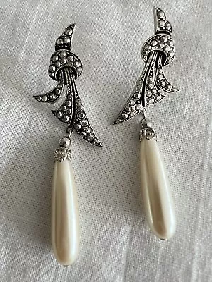 Vintage KIRKS FOLLY Silvertone Faux Pearl Drop Rhinestone Earrings Dangle Drops • $34