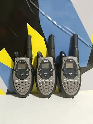 Motorola Talk About T5710 Channel 5 Two-Way Walkie-Talkie Radio Set For Parts • $7