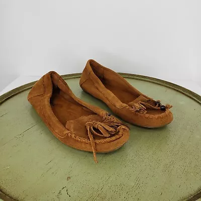 Minnetonka Carissa Tassel Moccasin Feathers Beads Brown Suede Size 6.5 • $24.99