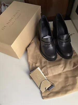 Burberry Woman Shoes • $500