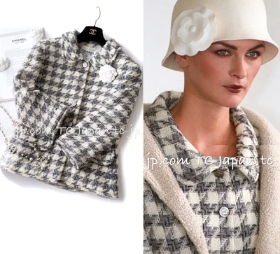 $1970 • Buy CHANEL 98A Vintage Ivory Gray Houndstooth Wool Tweed Blazer Jacket 38 40 US6 8