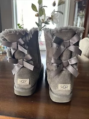 UGG Bailey Bow II Women's Boots - Gray US 9 • $30