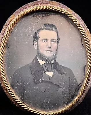 Daguerreotype - Oval 1/9 Plate Handsome Gentleman - Original Seals & Velvet Case • $90