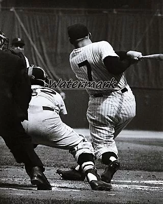 MLB New York Yankees Mickey Mantle At The Plate  8 X 10 Photo Picture • $5.59