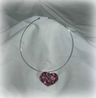 Mossy Oak Pink Real Tree Camo Heart Pendant Choker Necklace Prom Wedding Redneck • $24.27