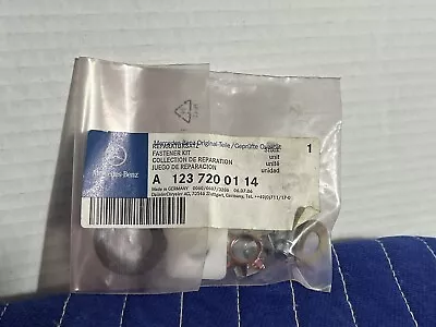 NOS Sealed Genuine Mercedes Benz W123 Window Regulator Kit A1237200114 • $50.99