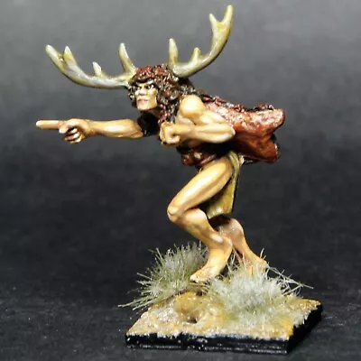 £2.30 • Buy Wood Elf Shaman With Headress Warhammer Fantasy Armies 28mm Unpainted Wargames