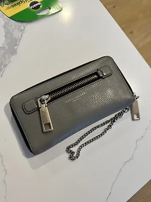 MARC By Marc Jacobs M0008455 Gotham Zipper Wallet Wristlet In Stone Gray Taupe • $25