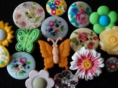 Awesome Colorful Vintage & New Flower & Butterfly Buttons • $7.99