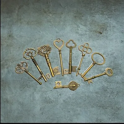 9pcs/set Vintage Antique Bronze Skeleton Keys Cabinet Barrel Old Lock For Diy  • $7.58