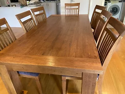 $700 • Buy Dining Table Set Excellent Condition - 8 Seater