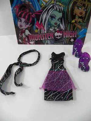 ~Monster High~ 2013 Classroom Home Ick Abbey Bominable Dress Shoes • $9.95