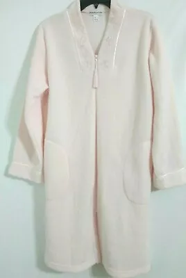 Miss Elaine Robe Pink Classic Full Zip Tassel Sleepwear Medium Pockets Vintage • $25