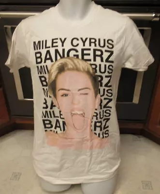 Miley Cyrus  2014 Bangerz Concert T Shirt Men's Small Mint Shape • $25