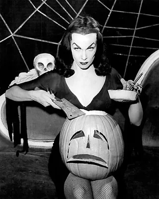 Maila Nurmi AKA Vampira Photo 9 Photo • $12