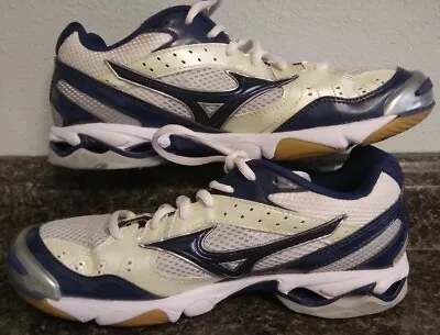 Women's Size 8.5 Mizuno Wave Bolt 2 Volleyball Shoes Sneakers Trainer Shoes • $36.79