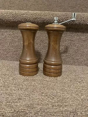 Vintage MCM Olde Thompson Natural Wood Salt & Pepper Grinder Mill Shaker Set USA • $22