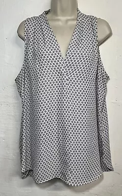 Vince Camuto Large Sleeveless Blouse White Black V-Neck Tunic Tank Top • $10.13