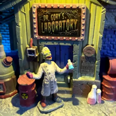 Lemax Spooky Town DR. GORY'S LABORATORY Mad Scientist Torture Dungeon Lit NRFB • $165