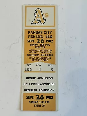 1982 🇺🇸 VINTAGE OAKLAND “A’s” BASEBALL TICKET STUB OAKLAND COLISEUM 👀LQQK👀 • $20