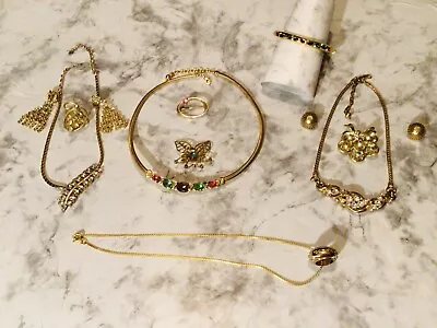 Vintage GoldTone And Rhinestone Jewelry Lot Some Signed • $17.99