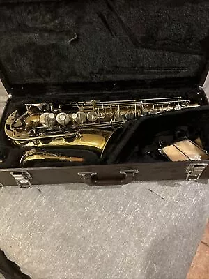 Yamaha YAS23 Alto Saxophone - Gold • $285