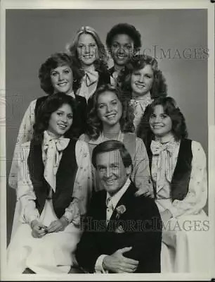 1979 Press Photo  CBS Tournament Of Roses Parade  Host Bob Barker Queen & Court • $19.99