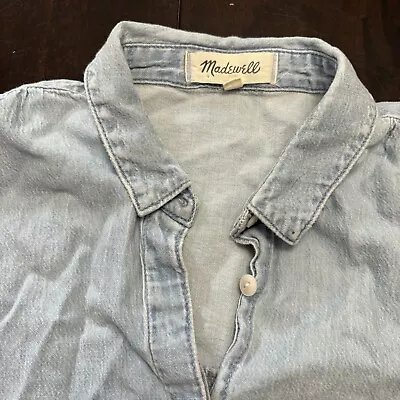 Madewell Chambray Denim Short Sleeve Button Down Shirt Size Medium • $19.99