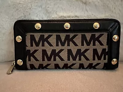 Pre-Owned Michael Kors Delancy Black Monogram Continental Wallet • $68.99