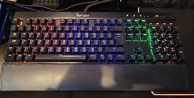 Corsair K70 RGB Mechanical Gaming Keyboard Cherry MX Red Switches + Wrist Rest • £10