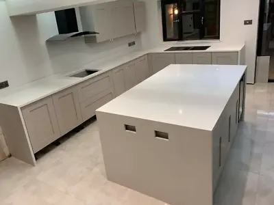 White Kitchen Worktp Quartz Sample I Quartz & Granite Worktops All Colours • £0.99