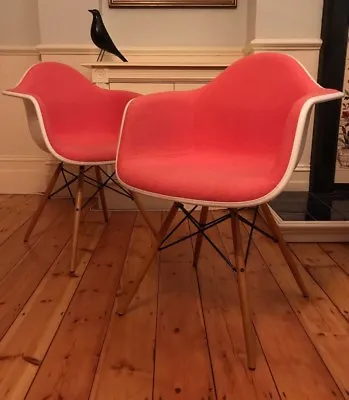 X1 Stunning Vitra DAW Eames Side/Dinning Chair Fully Upholstered Rrp £985 • £550