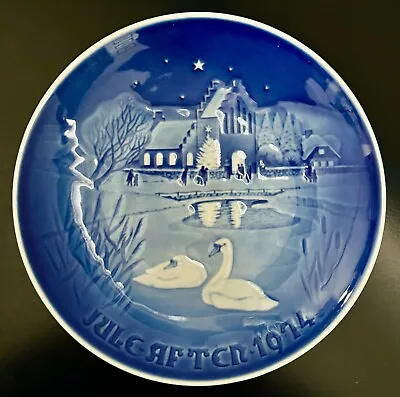 1974 BING & GRONDAHL B&G Christmas VILLAGE SWANS Plate Denmark • $22.50