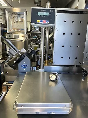 $500 • Buy Digital Hobart Scale