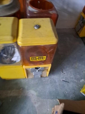 $28 • Buy Retro Vintage Northwestern  Candy Gumball Machine Model 60  Color Yellow