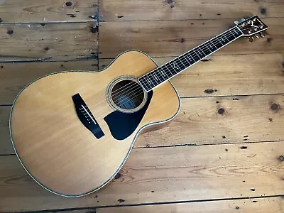 Yamaha FS350S Small Bodied Orchetra Size Acoustic Guitar With Cutaway Dove Logo • £379.99