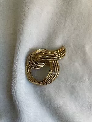 Monet Classic Gold Tone Swirl Brooch Pin Signed Costume Jewelry Vintage MCM • $5