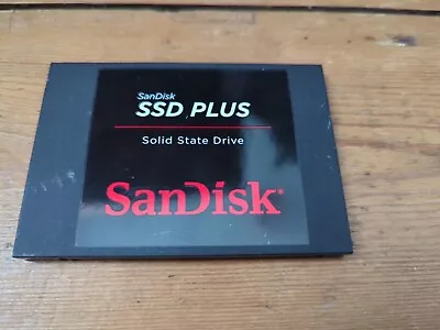 SanDisk SDSSDA-240G-G26 240GB SATA III 2.5 Inch Internal SSD • £8.95
