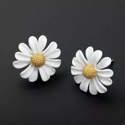 Women Daisy Sunflower Earrings Drop Dangle Ear Stud Flower Fashion Jewelry Gift • $1.97