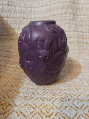 $34.95 • Buy Vintage Venice Clay Bas Relief Cat Vase In Matte Purple