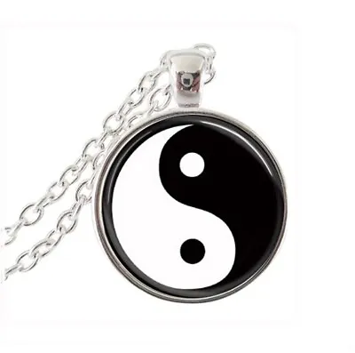Yin Ying Yang Feng Shui Sign Symbol Taoist Necklace Pendant + Free Gift Bag • £5.99