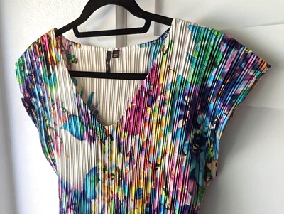 $20.95 • Buy Milano Colorful Floral Accordian Pleated Top - Size L