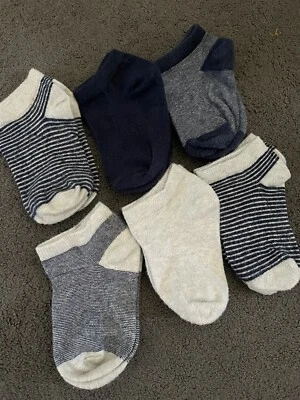 £2 • Buy Job Lot Toddler Trainer Socks  36 Months +