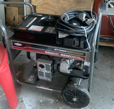 Briggs & Stratton 5500 8250 Watt Generator 30430 • $400