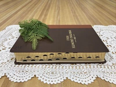 NLT Spiritual Growth Study Bible Thumb Indexed - Brown Faux Leather • $66.20
