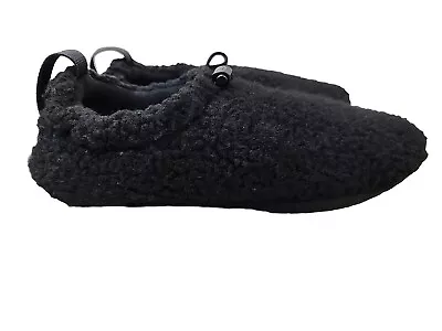 New Women's UGG Black Plushy Slipper Size 7 • $55